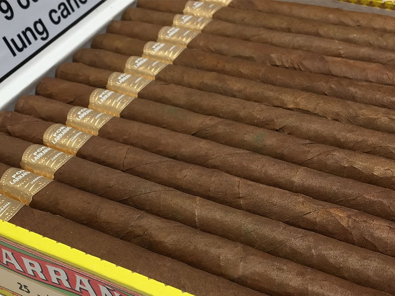 Nguồn gốc xuất xứ của Por Larranaga Montecarlos